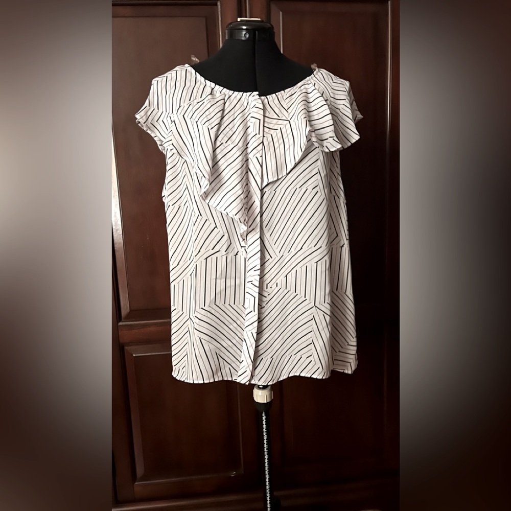 Ruffled, sheer and flowy blouse,